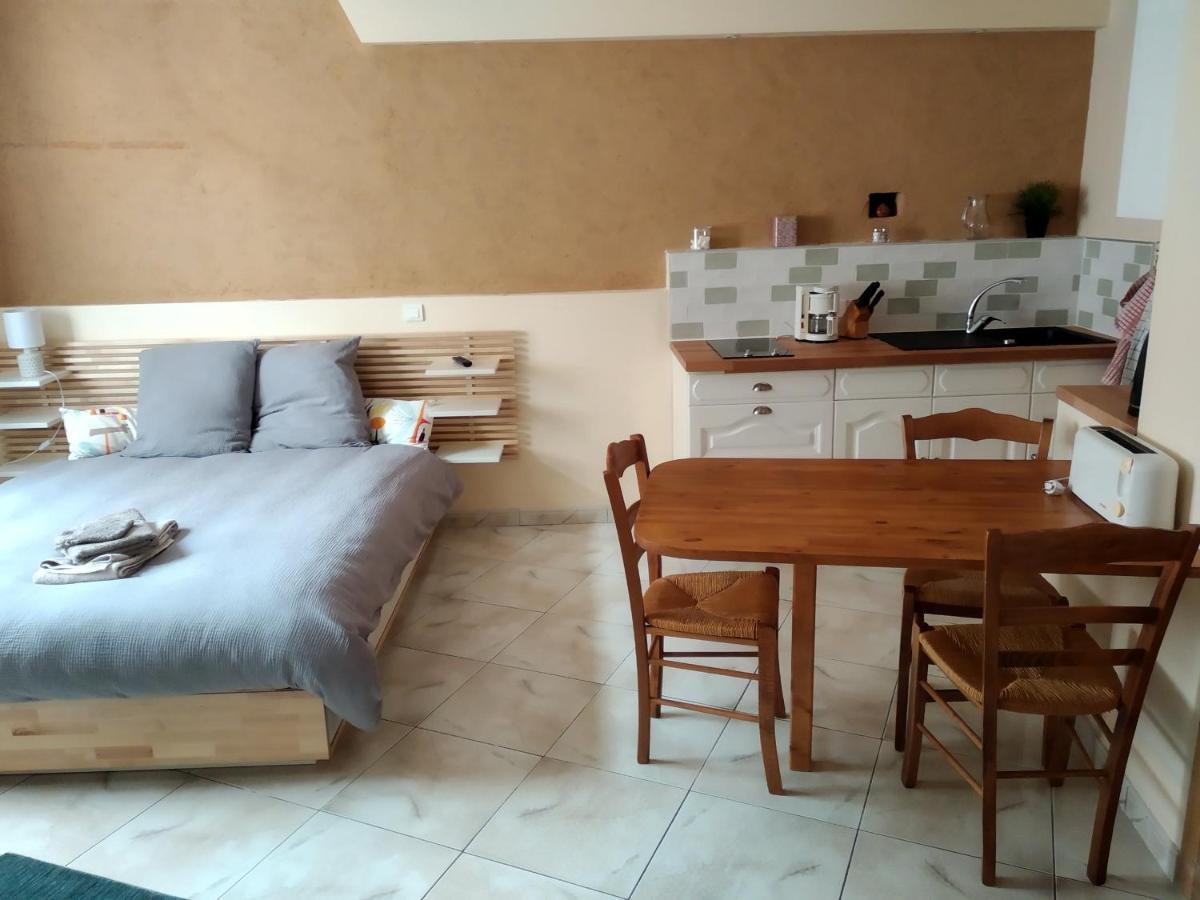 Au Coeur De Montastruc-La-Conseillere - Chambres D'Hotes エクステリア 写真